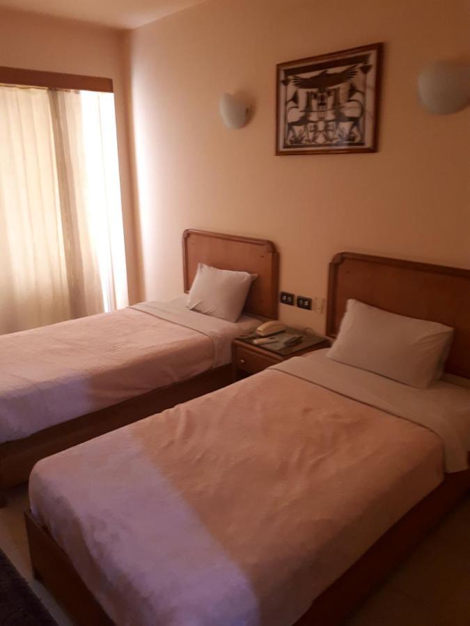 New Pola Hotel Луксор Экстерьер фото