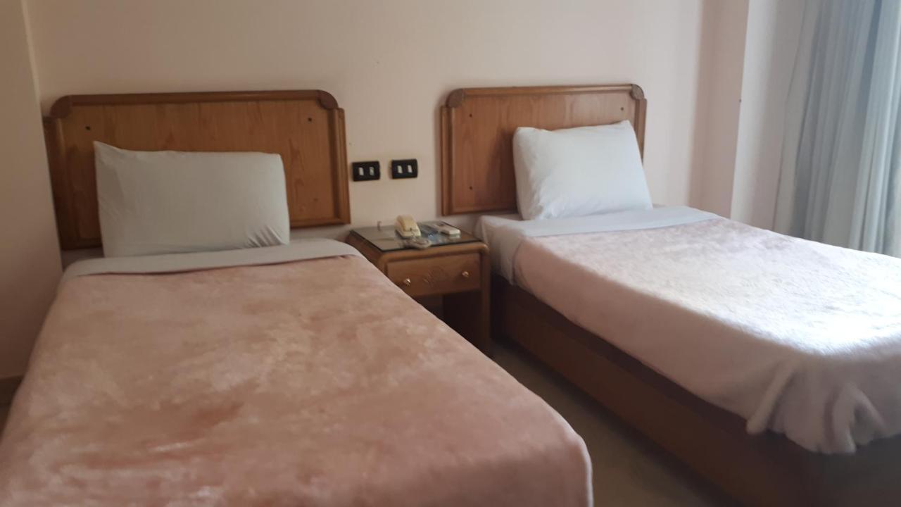 New Pola Hotel Луксор Экстерьер фото
