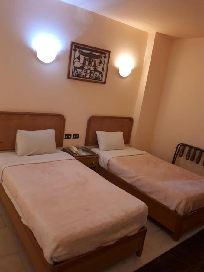 New Pola Hotel Луксор Экстерьер фото