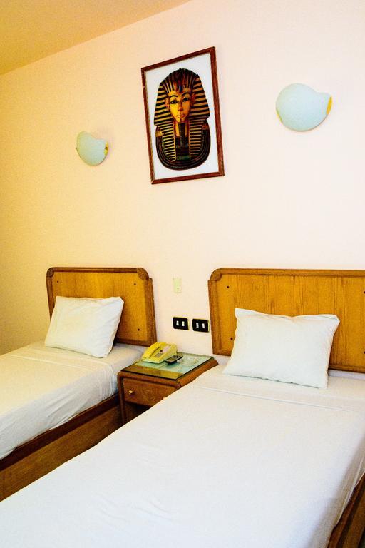New Pola Hotel Луксор Экстерьер фото