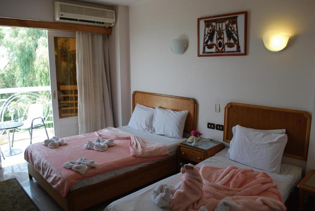New Pola Hotel Луксор Экстерьер фото